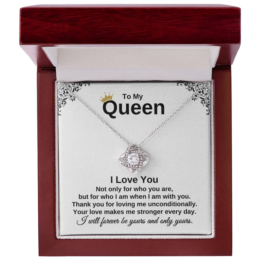 To My Queen | I Love You (Love Knot Necklace)